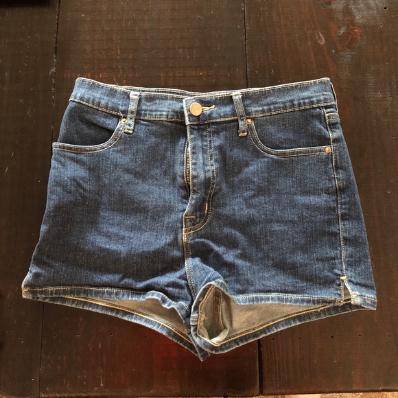Urban Outfitters Pants - Bdg high waisted shorts